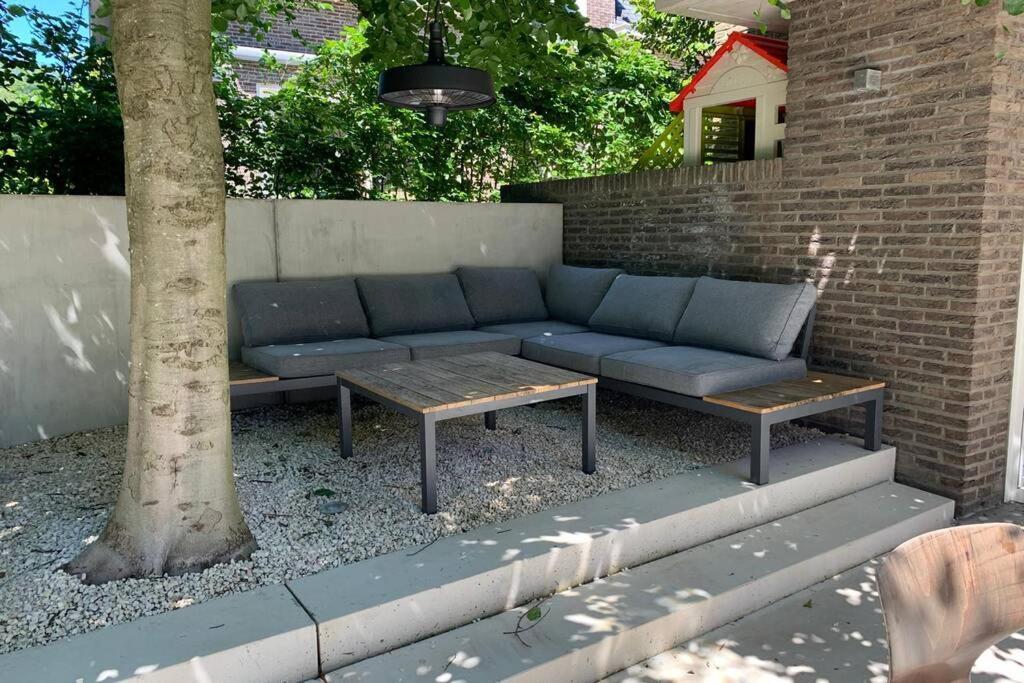 Park Loft @ Bruges With Private Apartment Bagian luar foto